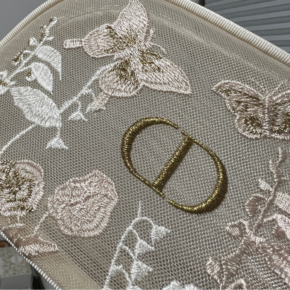 BRAND NEW Dior Floral Cosmetic Pouch/Bag/Clutch - Picture 3 of 7